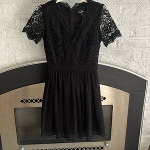 Short sleeve black dress size small Lulus
